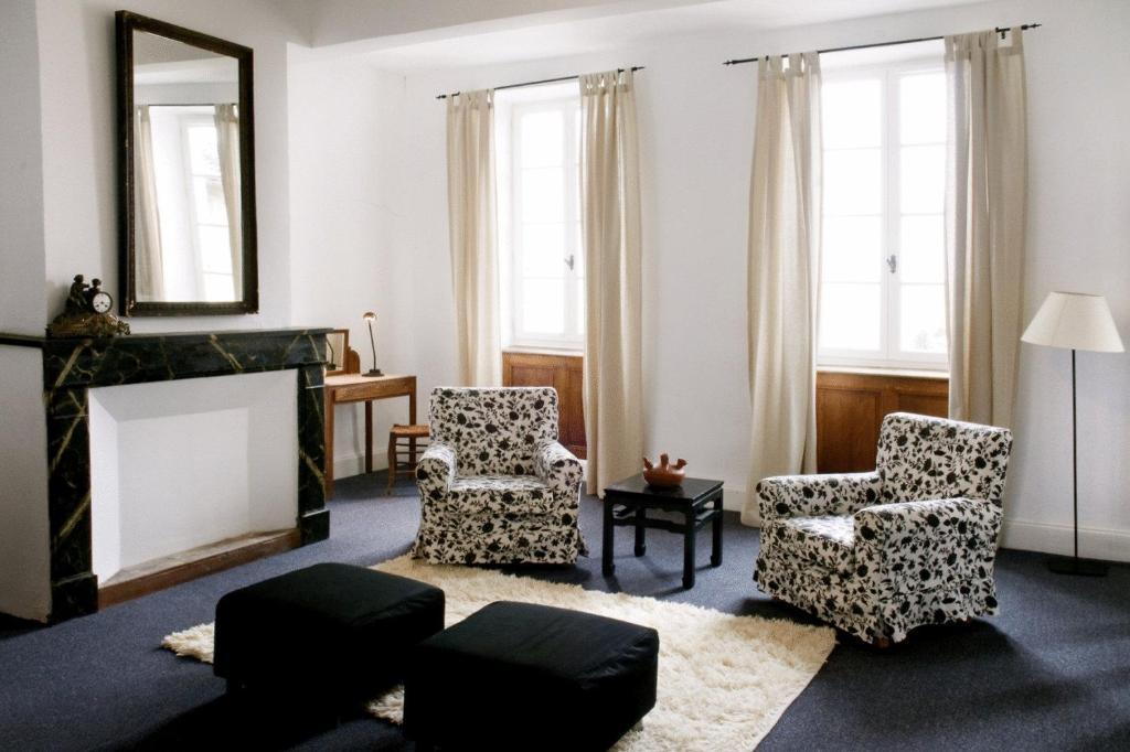 Hotel Saint Laurans Aurignac  Rum bild